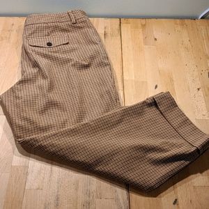 Women's Talbot's hounds tooth capris 10